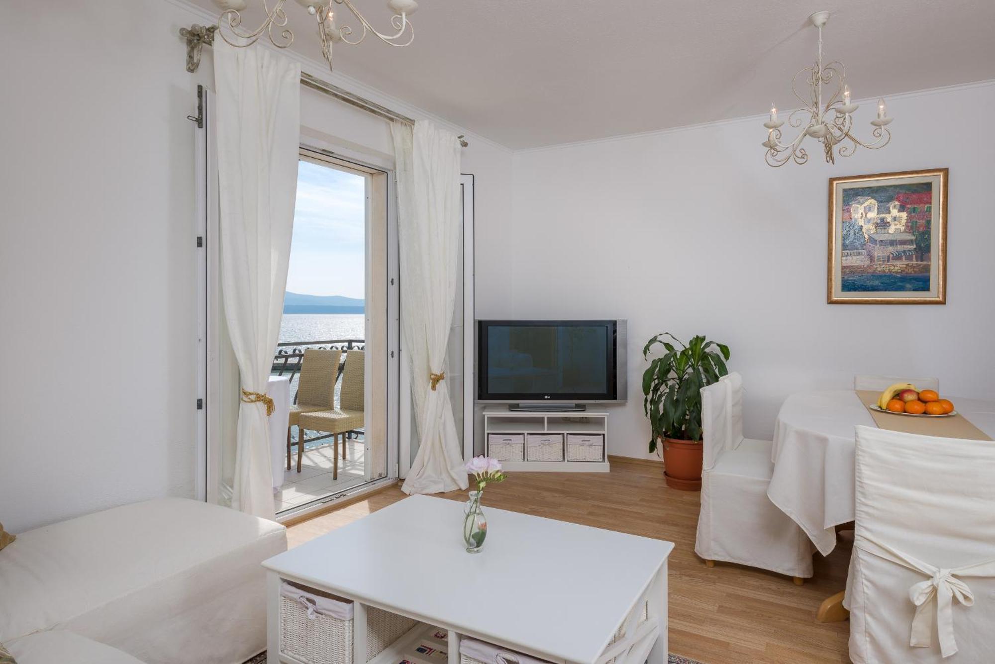 Apartments Santo Bol Rum bild